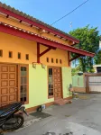 Zevania Guest House Syariah Hotels in Kesenden