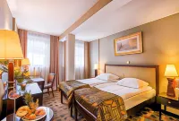 Astoria Gold Hotel