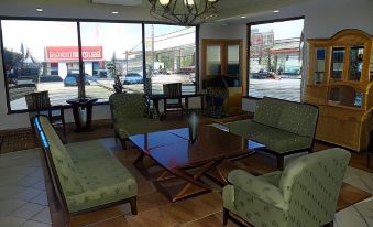 Days Inn by Wyndham Dalton