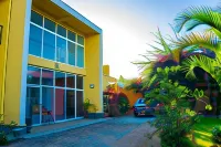 Room in Villa - Comfortable and Welcoming Suite with Terrace Overlooking the Lake