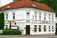 Hotel am Schloss Borbeck - Barer