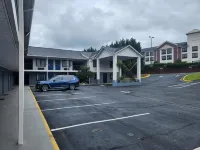 Days Inn by Wyndham Dahlonega University Area - parking