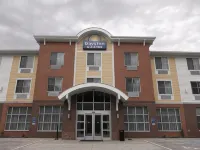 Days Inn & Suites by Wyndham Belmont