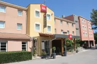 Hôtel Ibis Sisteron - 주차장
