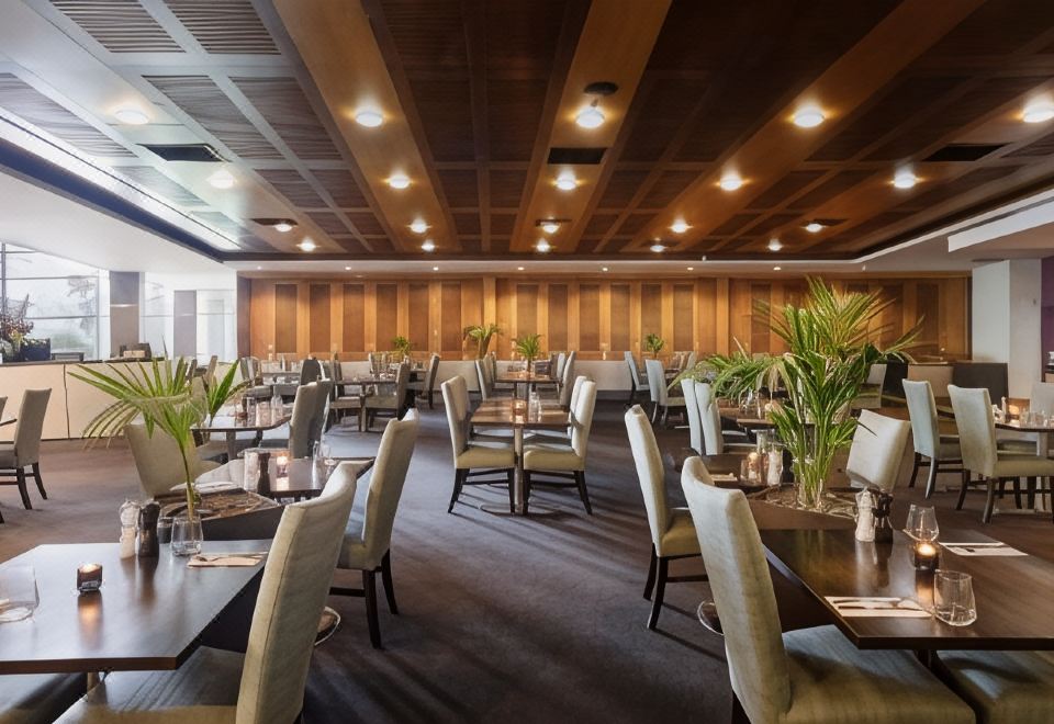 Novotel Ellerslie HotelOver view