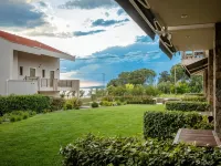 Royalty Suites Seaside Hotels in Sithonia