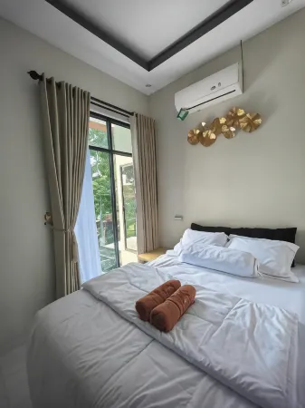 House of Elea Syariah Отели рядом с достопримечательностью «Bantul Inline Skating Ring»