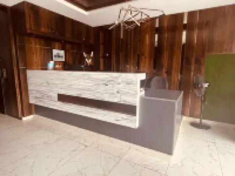 Nandha Grande 티러퍼 호텔