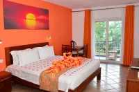 Sunset Reef Resort & Spa Hotels near Maritim Jin Fei Hotel