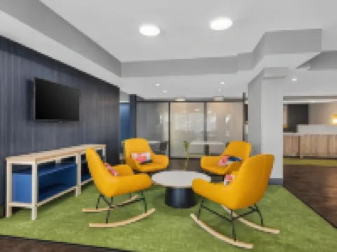 スパーク バイ ヒルトン ベーカーズフィールド セントラル ベーカーズフィールドのホテル