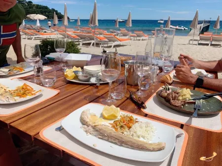 2 BEDROOM HOUSE IN PORT COGOLIN (with pontoon for boat)