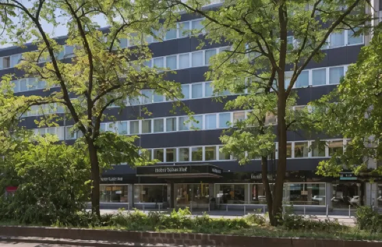 Sylter Hof Berlin Отели рядом с достопримечательностью «Геденкорт За-Гефенгнис Папештрассе»