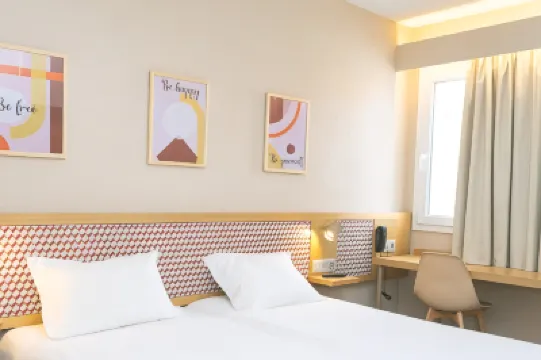 Flag Hotel Lisboa Oeiras Hotels near Templo da Poesia