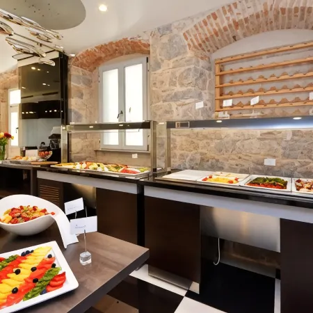 Jupiter Luxury Hotel