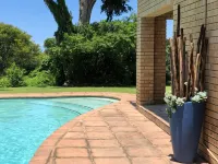 Ingwenya Lodge - Beach