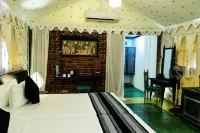 Rangiri Dambulla Resort Hotels near Dambulla Somawathi Stupa