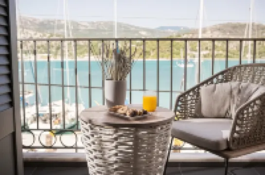 Argostoli Marina Suites