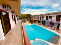Cerca Parola Beach Resort - Pools