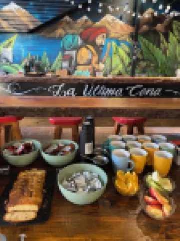 Moving Hostel Travel Bar