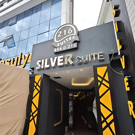 216 Silver Suite Отели рядом с достопримечательностью «Пристань для яхт Виапорт»