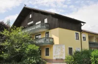 Landgasthof Venushof فنادق في Bayerbach
