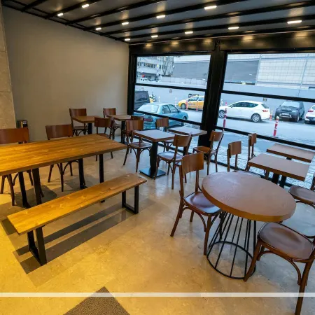 Kings Cross Hotel Istanbul Отели рядом с достопримечательностью «Левент-Маслак»