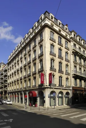 Hôtel Mercure Lyon Centre Plaza République Отели рядом с достопримечательностью «Парк Бландан»