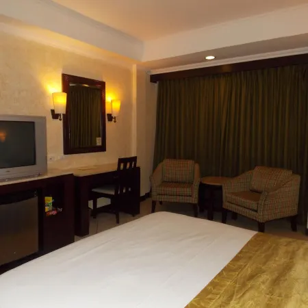 MO2 Westown Hotel - Mandalagan