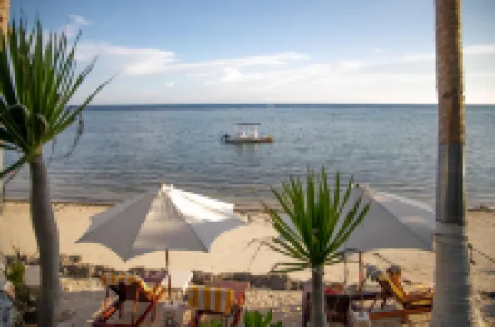 J&R เรสซิเดนซ์