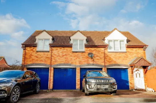 โฮสท์ สเตย์ ชิชิสเตอร์ โคลส โรงแรมใน