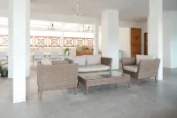 White Sand Dhigurah Hotels in Nalaguraidhoo