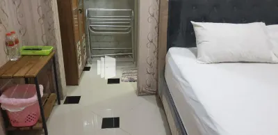 Homestay MM Syariah RedPartner Các khách sạn ở Sidoarjo