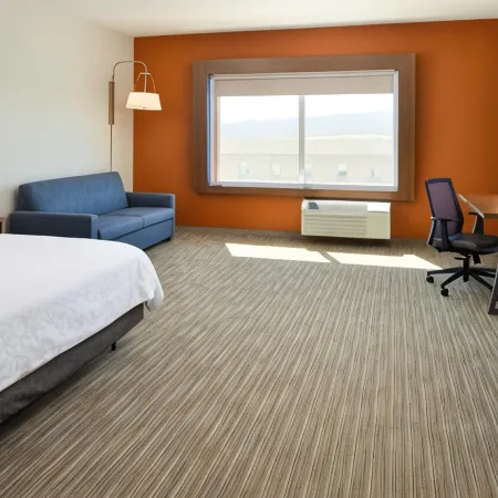 Holiday Inn Express & Suites ELKO by IHG