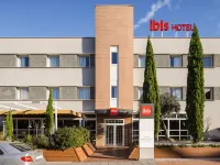 Ibis Granada Hotels near Carrefour