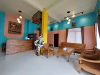 Sans Hotel Kumbang Yogyakarta by RedDoorz فنادق في Umbulharjo