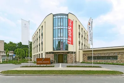 Hotel Susato Hotels near Ralf Brock