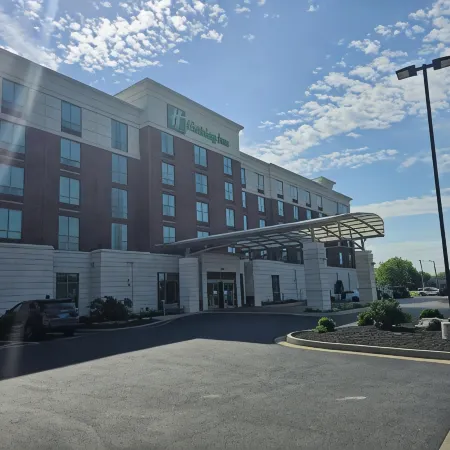 Holiday Inn PADUCAH RIVERFRONT by IHG Отели рядом с достопримечательностью «Набережная Падуки»