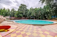 Dhuri Resort - Pools