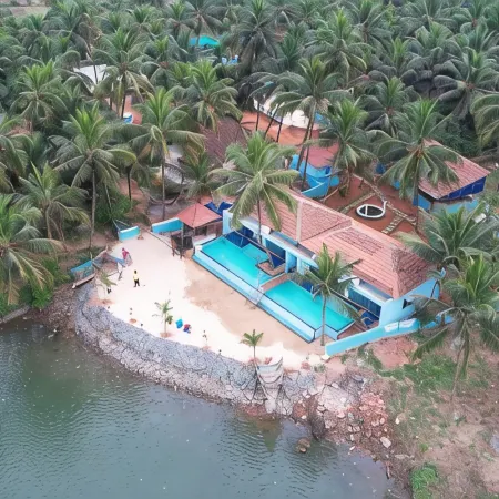 Blue Lagoon Homestay
