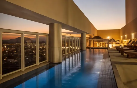 坎普斯華美達套房酒店