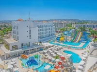 Anastasia Waterpark Beach Resort - Bãi biển