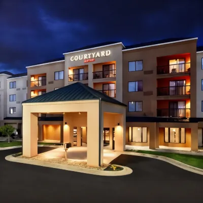 Courtyard Beckley Hotels near T.J. Maxx