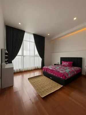 La Casa de Ghass Villa & Homestay Hotell i Tambi