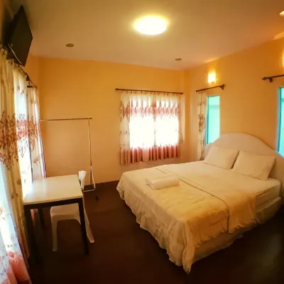 Khun Pui Pool and Villa Hotels near Doi Thep Niramit Temple