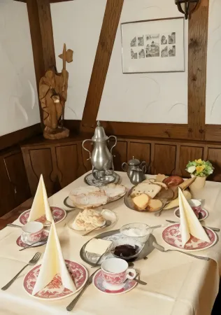 Restaurant Cafe Hotel Laber Отели в г. Вермельскирхен