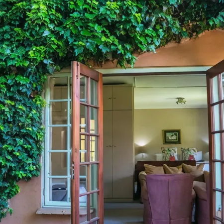 Halliwell Country Inn