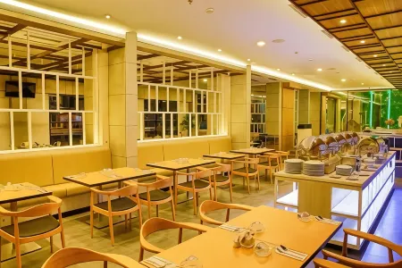 Evo Hotel Pekanbaru Отели в г. Simpang Empat