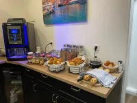 Hôtel P.L.M. - sarapan