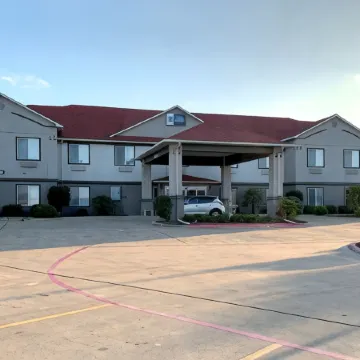 Best Western Limestone Inn Suites