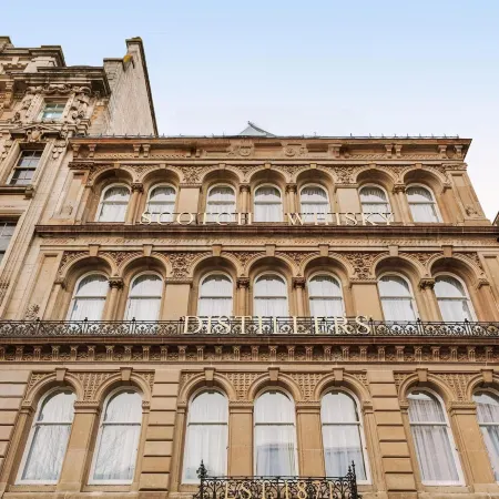 VCity Suites at Teachers Отели рядом с достопримечательностью «Район Мерчант-сити»